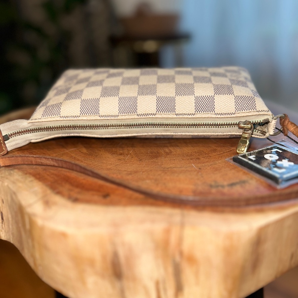 Louis Vuitton Damier Azur Pochette Accessoires COA - Picture 9 of 13